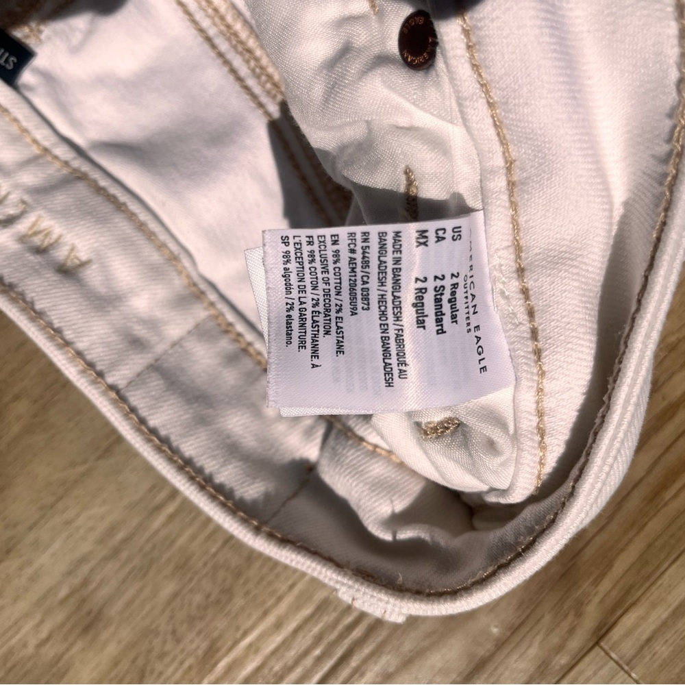 All white American eagle mom Jean